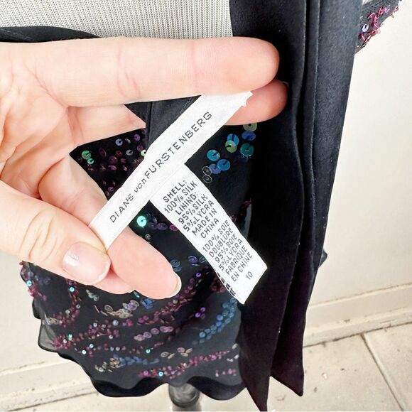 DVF Diane Von Furstenberg Black Silk Sequin Halter Disco Retro 90s Y2k Top 10 - Picture 9 of 9